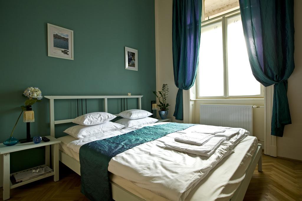 Budapest Rooms Bed And Breakfast الغرفة الصورة